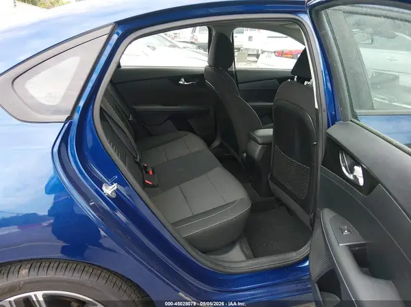 3KPF34AD6KE022105 2019 KIA FORTE - Image 8