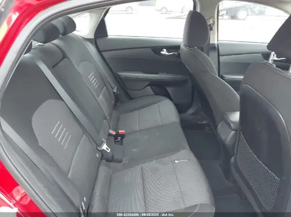 3KPF34AD6KE037686 2019 KIA FORTE - Image 8