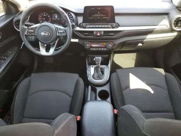 3KPF34AD6KE040930 2019 KIA FORTE - Image 8