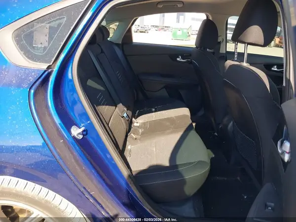 3KPF34AD6KE041107 2019 KIA FORTE - Image 8