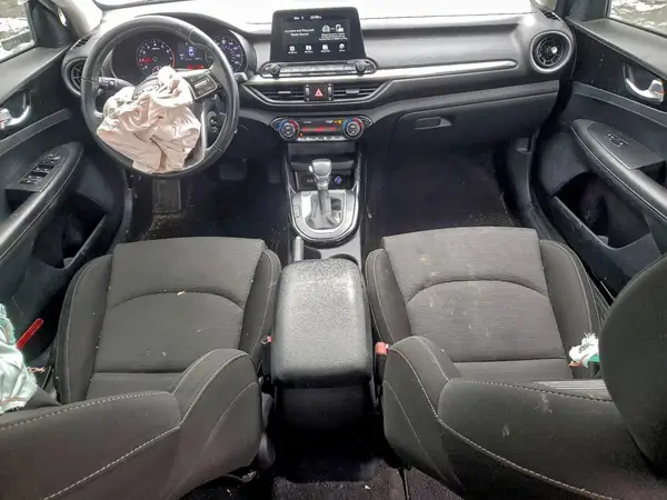 3KPF34AD6KE048199 2019 KIA FORTE - Image 8