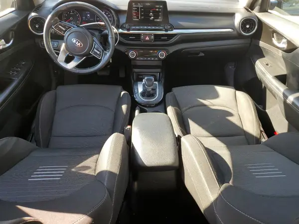 3KPF34AD6KE087634 2019 KIA FORTE - Image 8