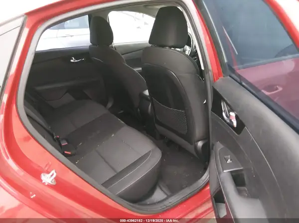 3KPF34AD6KE096690 2019 KIA FORTE - Image 8