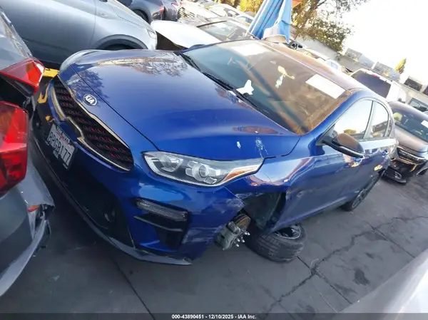 3KPF34AD6LE182082 2020 KIA FORTE - Image 2