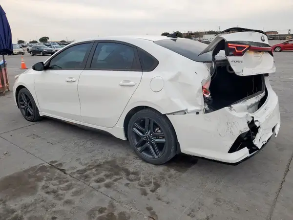 3KPF34AD6ME285875 2021 KIA FORTE - Image 2