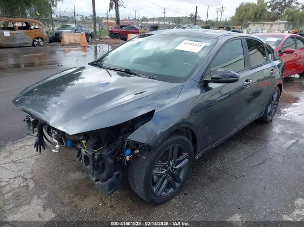 3KPF34AD6ME302741 2021 KIA FORTE - Image 2
