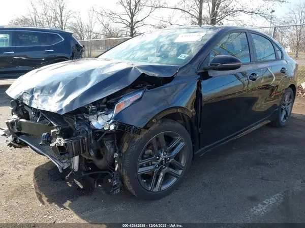 3KPF34AD6ME350773 2021 KIA FORTE - Image 2