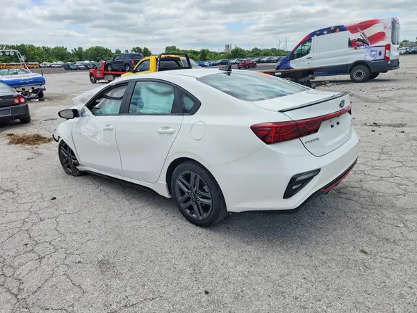 3KPF34AD6ME351096 2021 KIA FORTE - Image 2