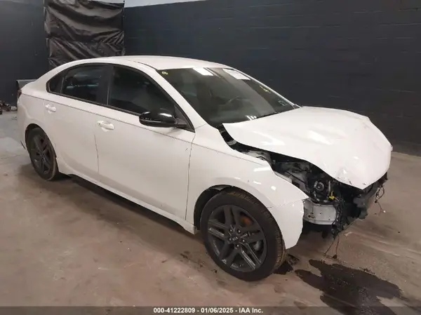 3KPF34AD6ME351275 2021 KIA FORTE - Image 1