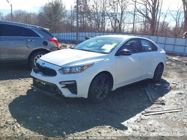 3KPF34AD6ME358470 2021 KIA FORTE - Image 2