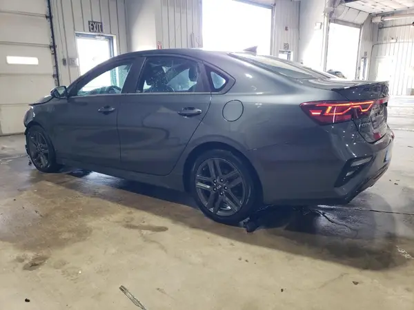 3KPF34AD6ME367475 2021 KIA FORTE - Image 2
