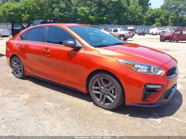 3KPF34AD6ME375530 2021 KIA FORTE - Image 1