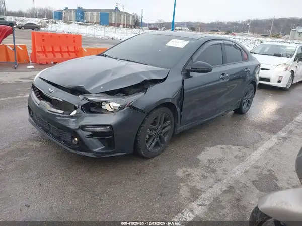 3KPF34AD6ME378198 2021 KIA FORTE - Image 2