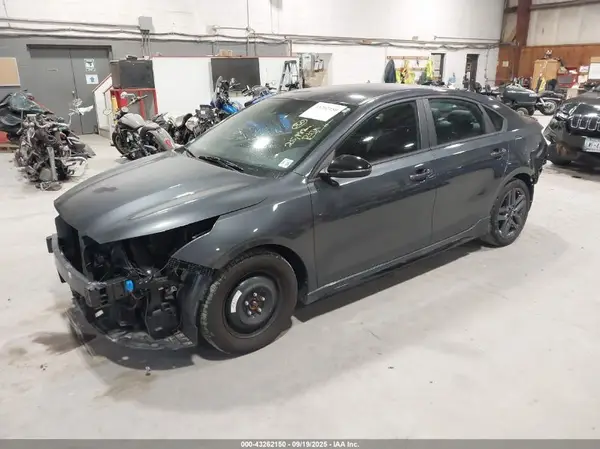 3KPF34AD6ME382834 2021 KIA FORTE - Image 2