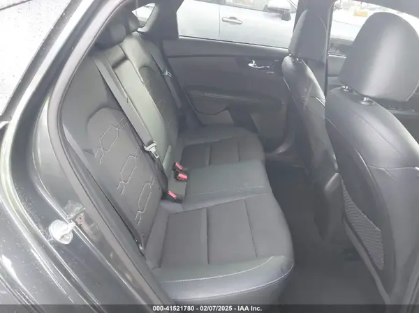 3KPF34AD6ME383076 2021 KIA FORTE - Image 8