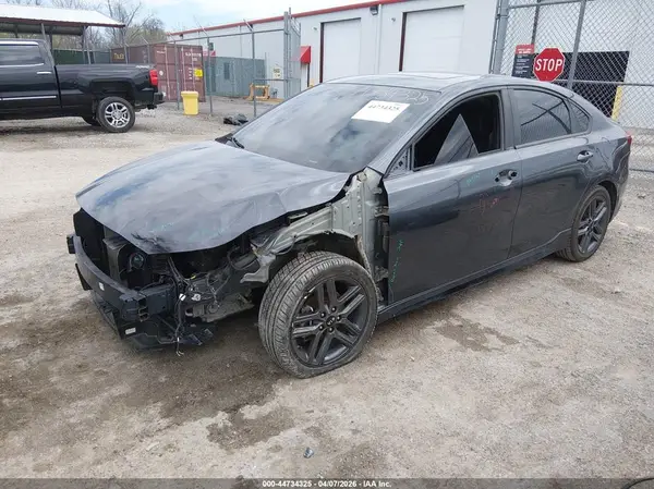 3KPF34AD6ME398905 2021 KIA FORTE - Image 2