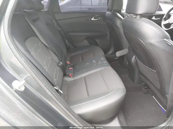 3KPF34AD6ME398905 2021 KIA FORTE - Image 8