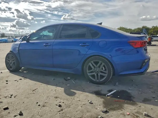 3KPF34AD6ME411135 2021 KIA FORTE - Image 2