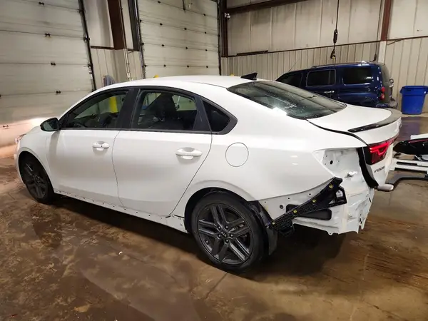 3KPF34AD6ME415153 2021 KIA FORTE - Image 2