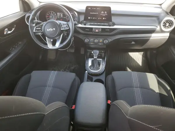 3KPF34AD6NE436585 2022 KIA FORTE - Image 8