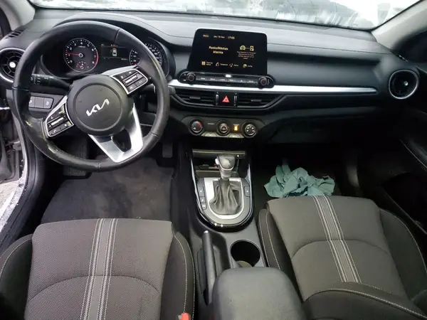 3KPF34AD6PE534633 2023 KIA FORTE - Image 8