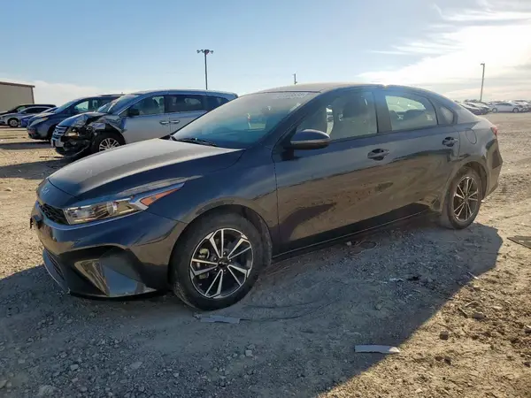 3KPF34AD6PE552892 2023 KIA FORTE - Image 1
