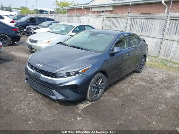 3KPF34AD6PE692602 2023 KIA FORTE - Image 2