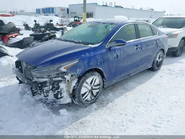 3KPF34AD6PE692986 2023 KIA FORTE - Image 2