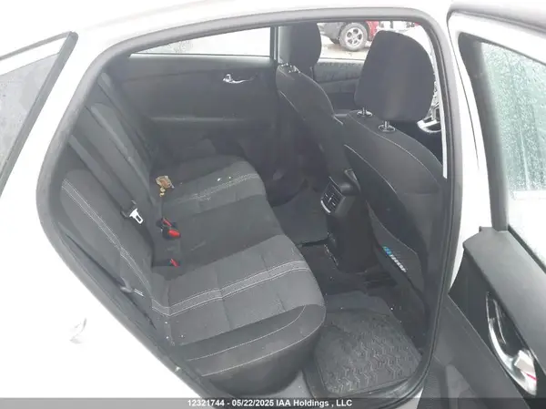 3KPF34AD6PE698013 2023 KIA FORTE - Image 8