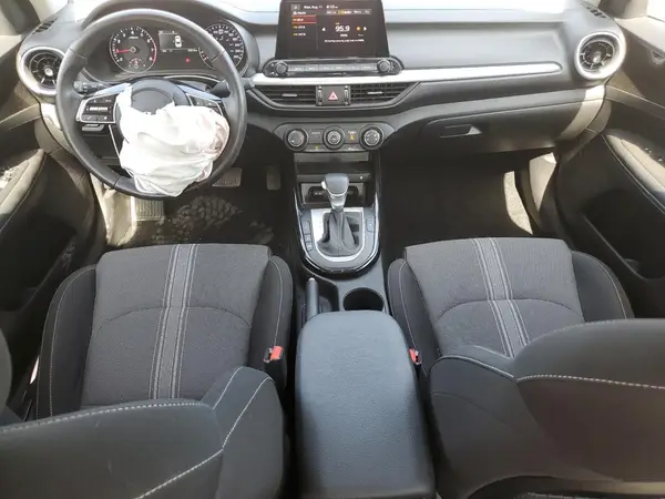 3KPF34AD6RE734155 2024 KIA FORTE - Image 8