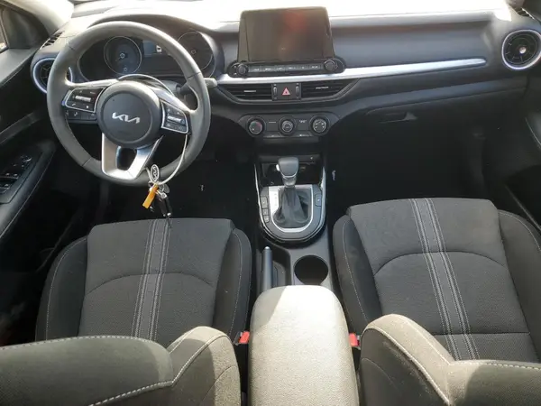 3KPF34AD6RE794324 2024 KIA FORTE - Image 8