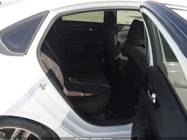 3KPF34AD7KE015616 2019 KIA FORTE - Image 8