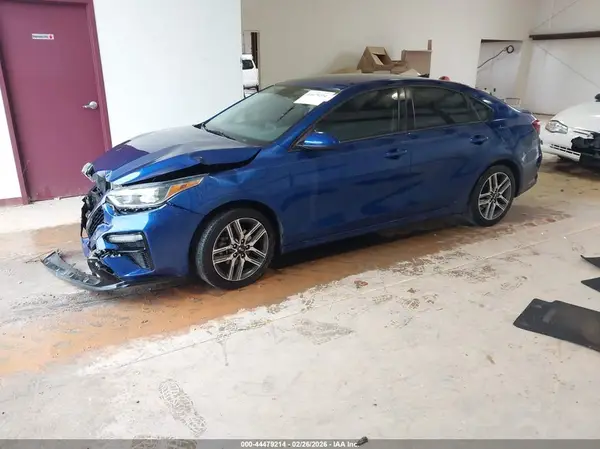 3KPF34AD7KE015647 2019 KIA FORTE - Image 2