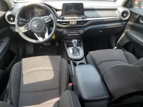 3KPF34AD7KE015714 2019 KIA FORTE - Image 8
