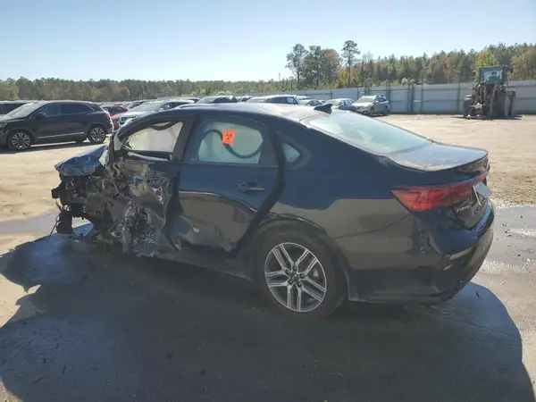 3KPF34AD7KE017401 2019 KIA FORTE - Image 2