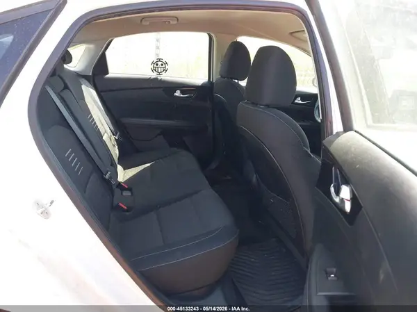 3KPF34AD7KE017639 2019 KIA FORTE - Image 8