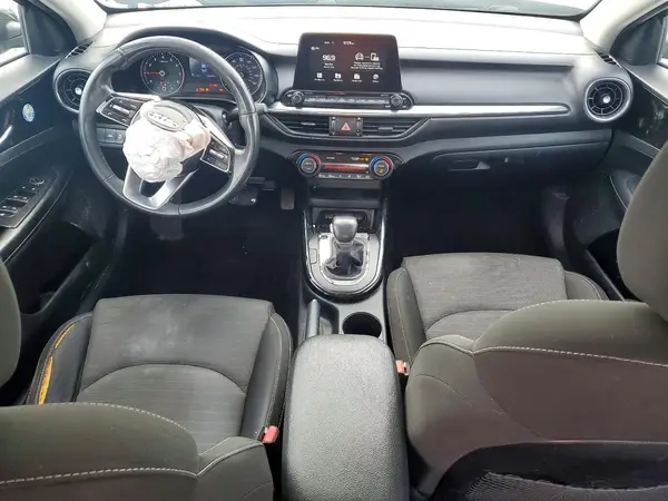 3KPF34AD7KE020766 2019 KIA FORTE - Image 8