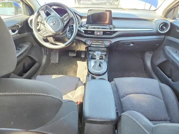 3KPF34AD7KE042122 2019 KIA FORTE - Image 8