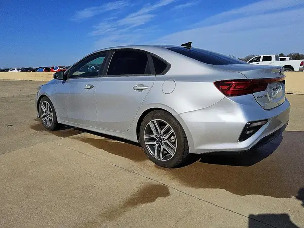 3KPF34AD7KE074116 2019 KIA FORTE - Image 2