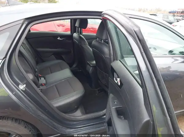 3KPF34AD7LE137426 2020 KIA FORTE - Image 8