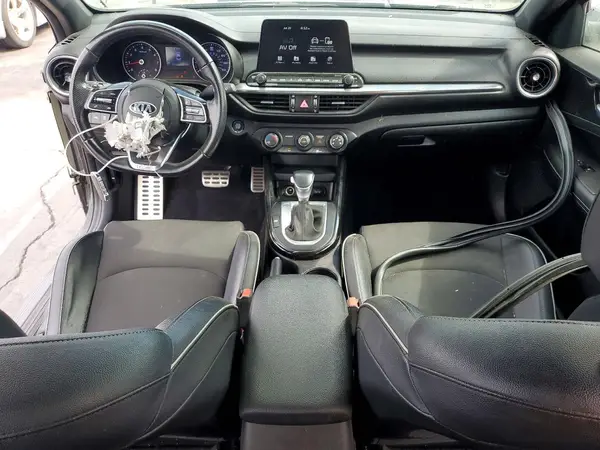 3KPF34AD7LE211704 2020 KIA FORTE - Image 8