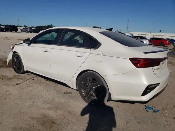 3KPF34AD7ME294696 2021 KIA FORTE - Image 2