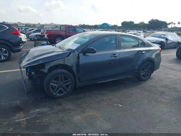 3KPF34AD7ME312789 2021 KIA FORTE - Image 2