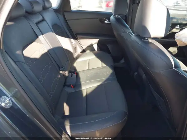 3KPF34AD7ME319919 2021 KIA FORTE - Image 8