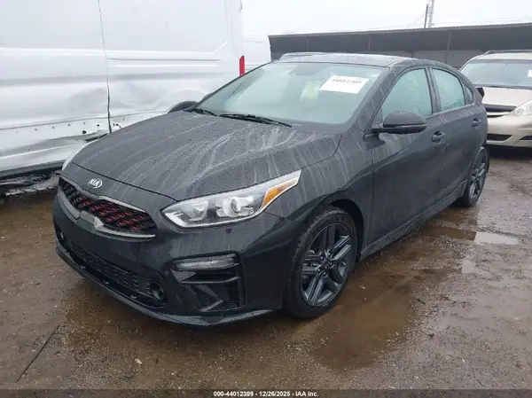 3KPF34AD7ME357442 2021 KIA FORTE - Image 2