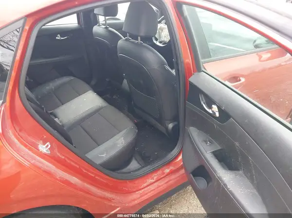 3KPF34AD7ME385984 2021 KIA FORTE - Image 8