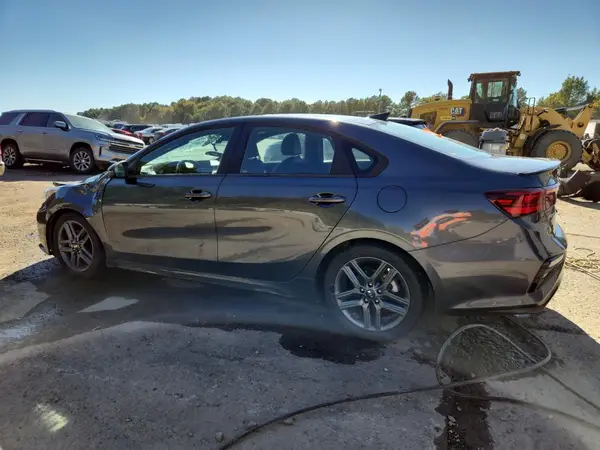 3KPF34AD7ME386553 2021 KIA FORTE - Image 2