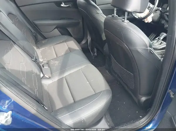 3KPF34AD7ME392319 2021 KIA FORTE - Image 8