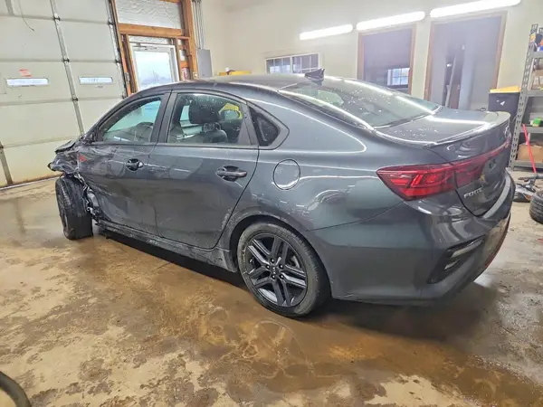 3KPF34AD7ME402461 2021 KIA FORTE - Image 2