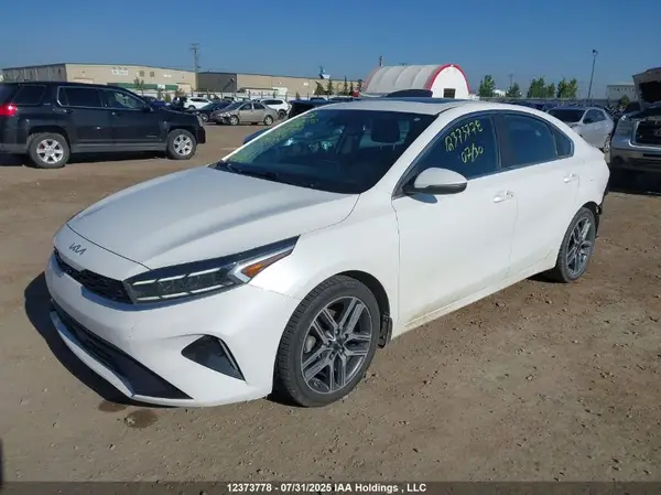3KPF34AD7NE446834 2022 KIA FORTE - Image 2